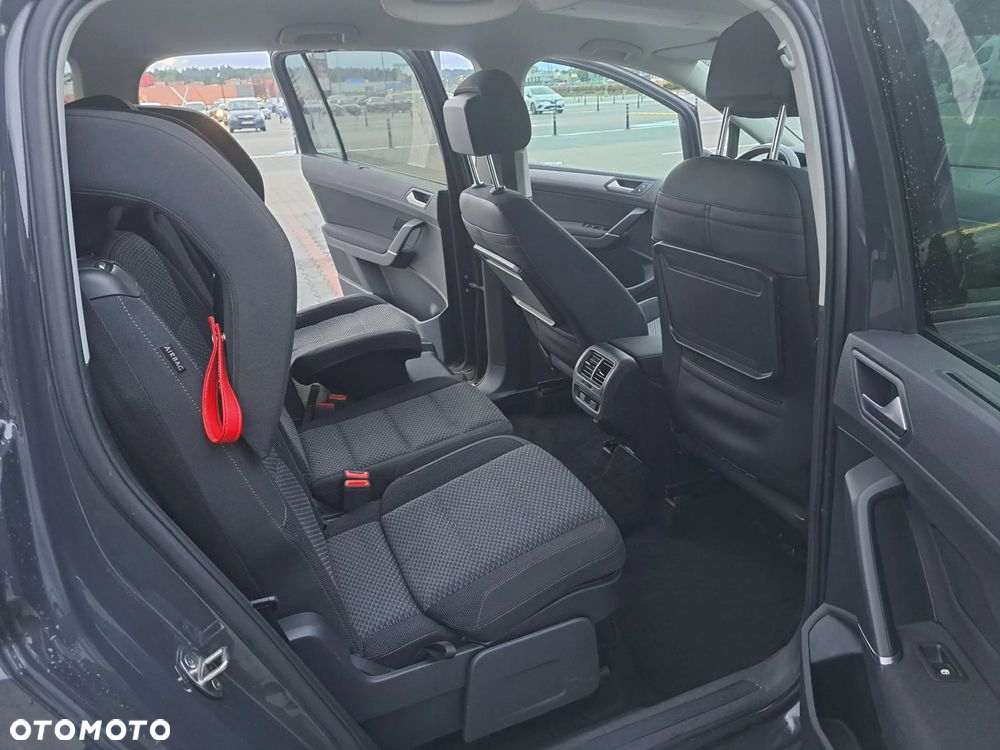Volkswagen Touran 2.0 TDI BMT Comfortline DSG - 25