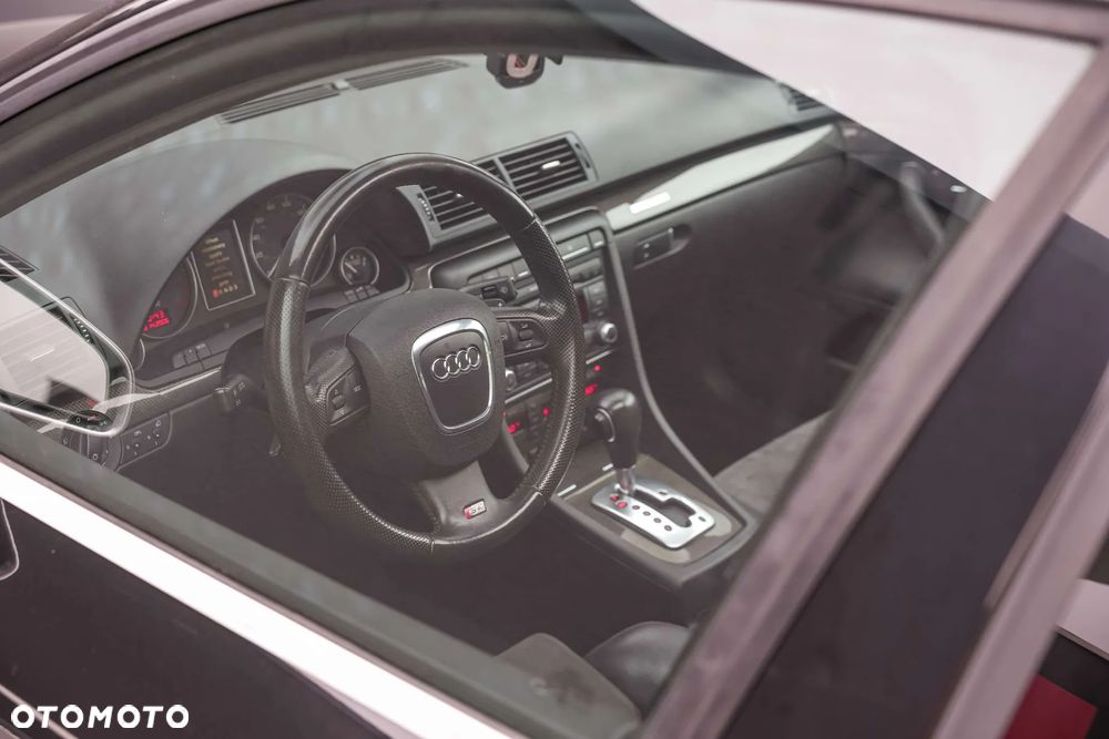 Audi S4 Limousine - 13