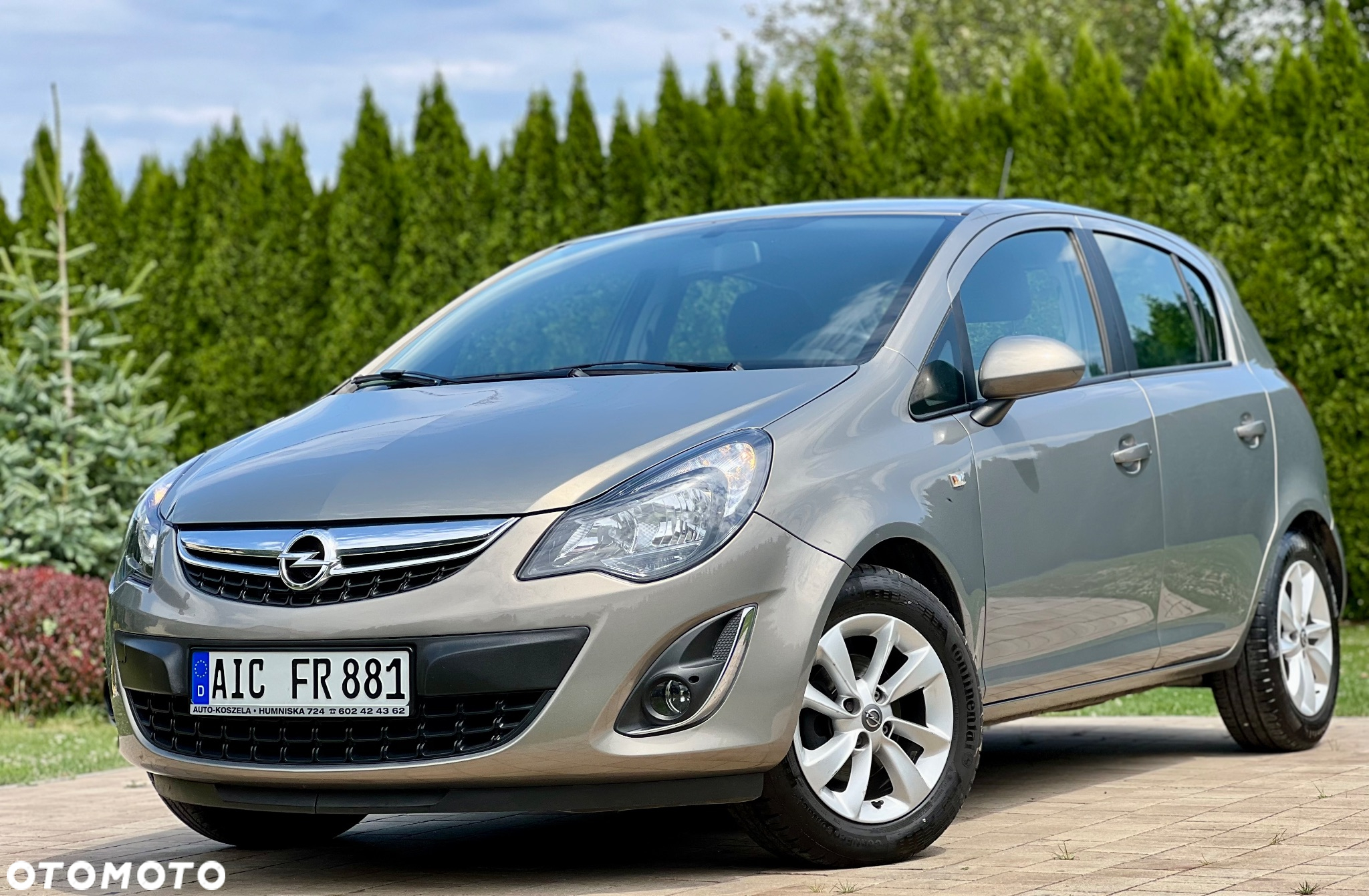 Opel Corsa 1.2 16V Enjoy - 10