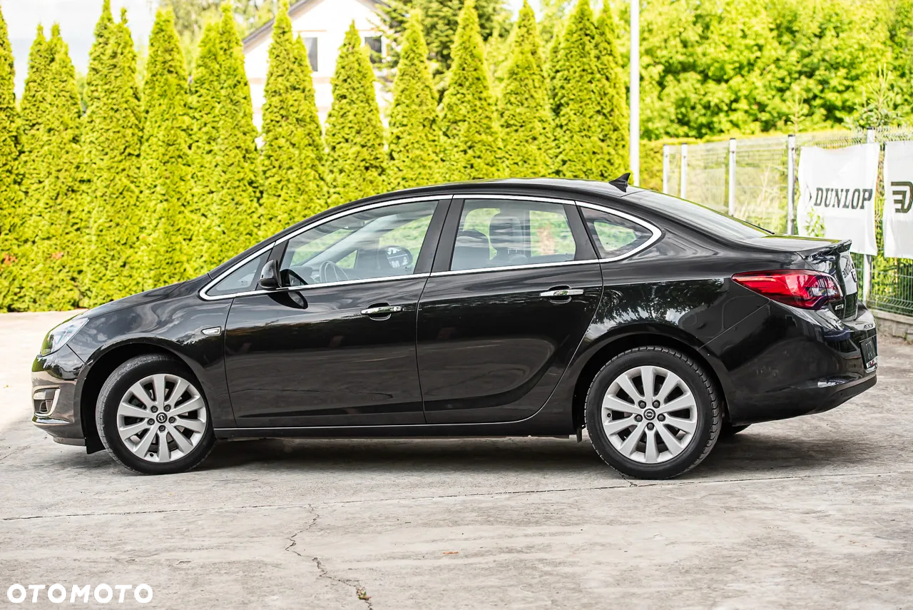 Opel Astra 1.7 CDTI DPF Active - 10