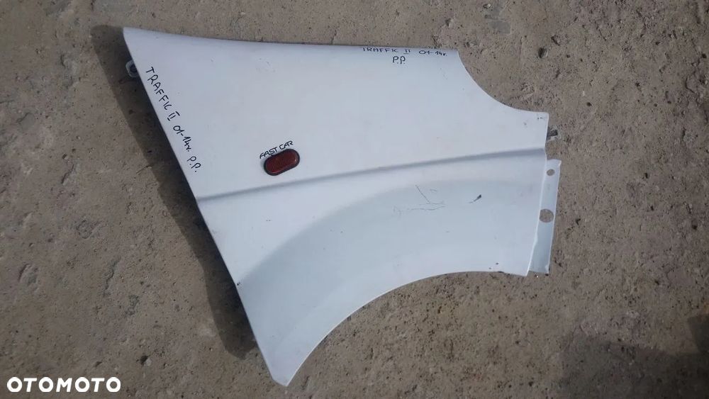 BŁOTNIK TRAFIC II 01-14r PRAWY PRZÓD - 1