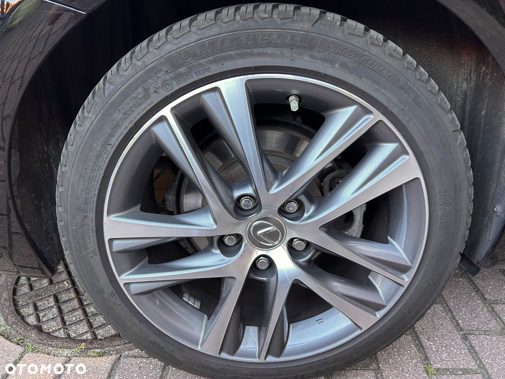 Lexus IS 200t / 300 Elegance - 9