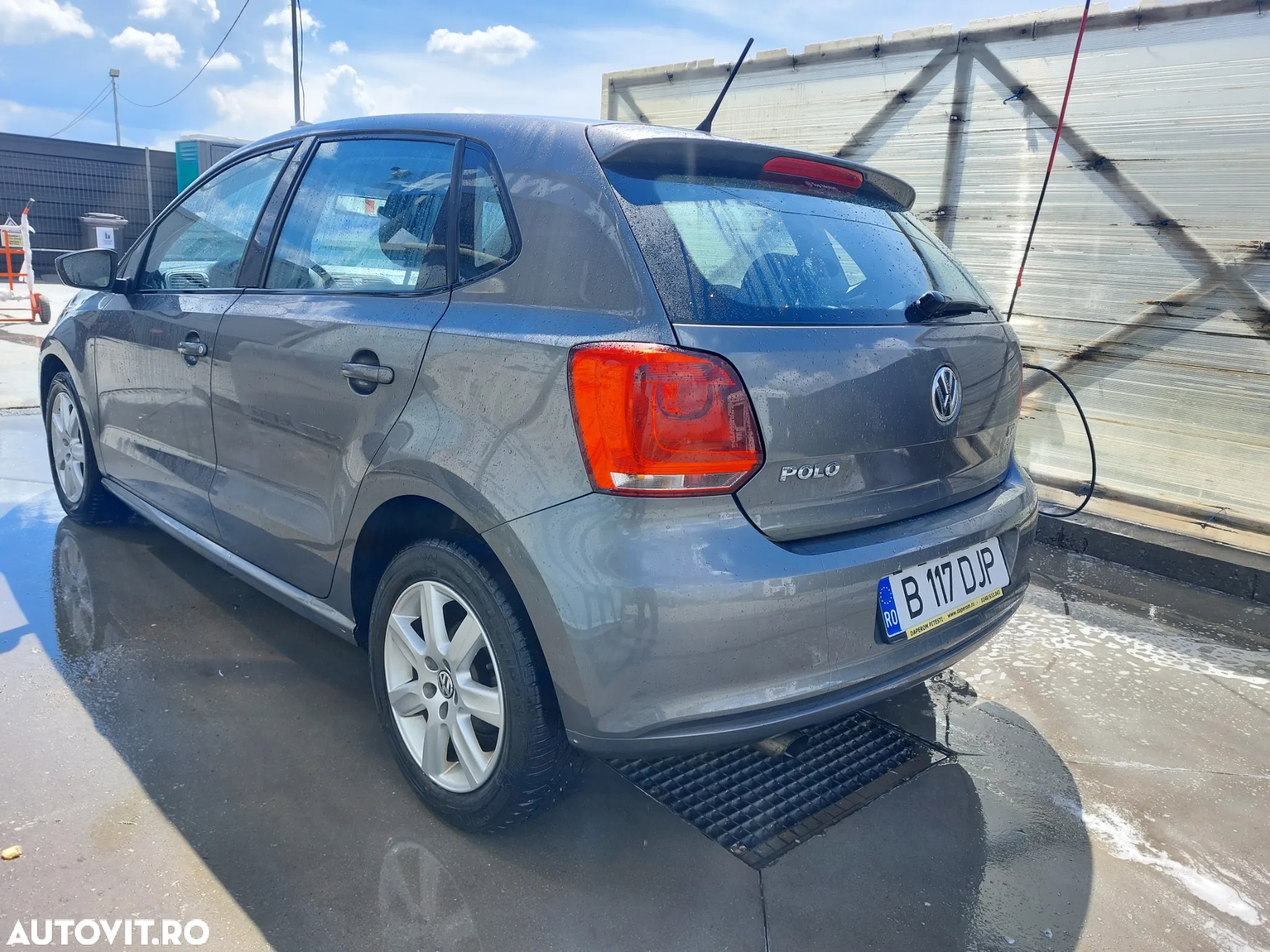 Volkswagen Polo - 4