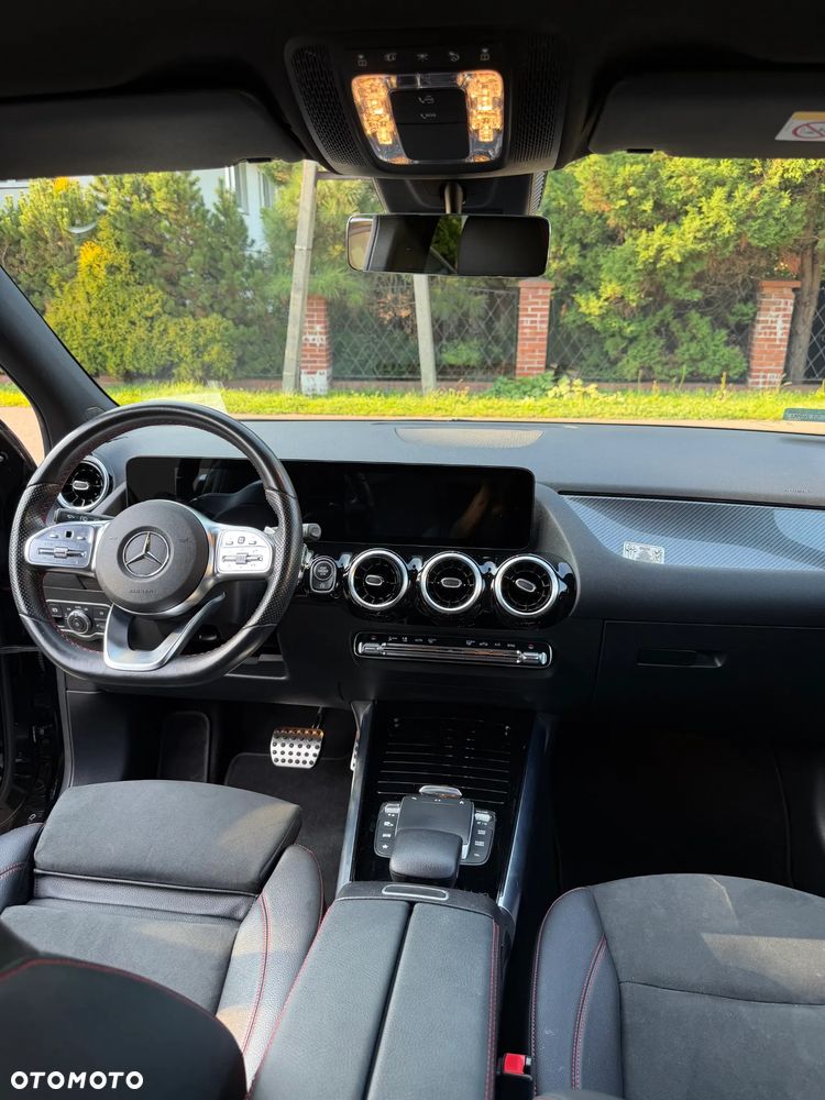 Mercedes-Benz GLA 200 AMG Line - 3
