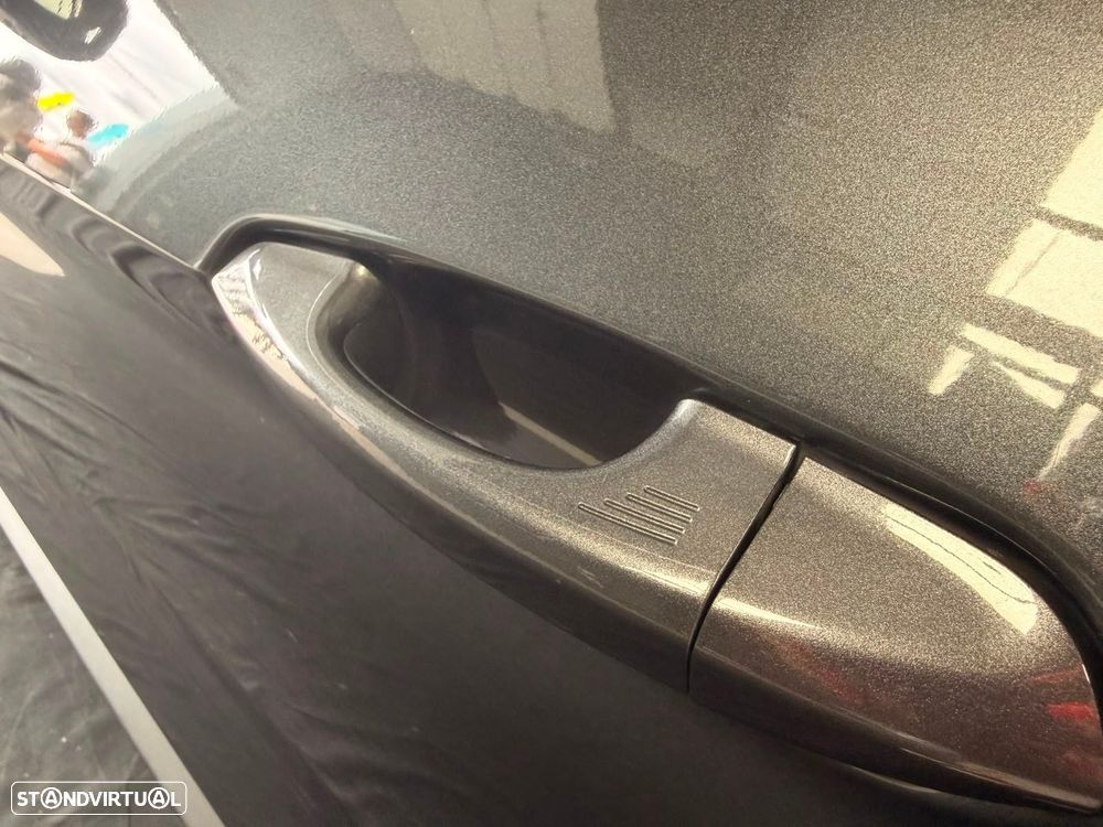 Ford Mustang 2.3 Eco Boost - 12