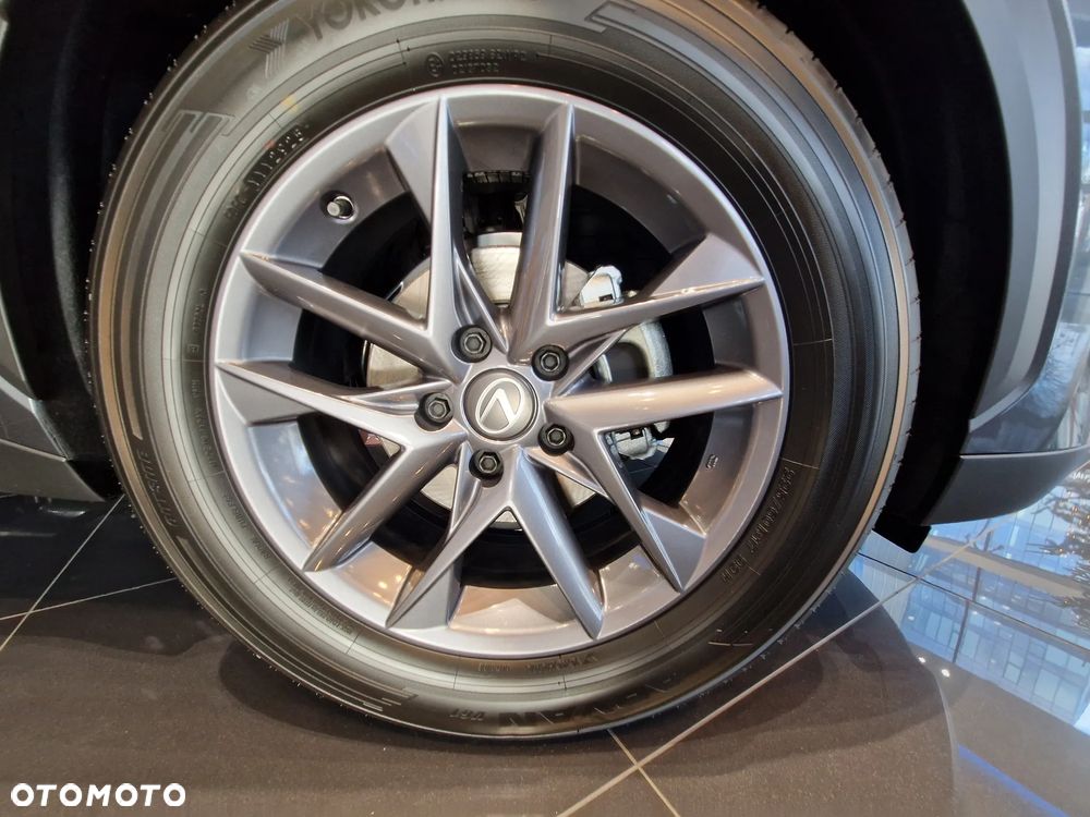 Lexus LBX 1.5 Hybrid - 19