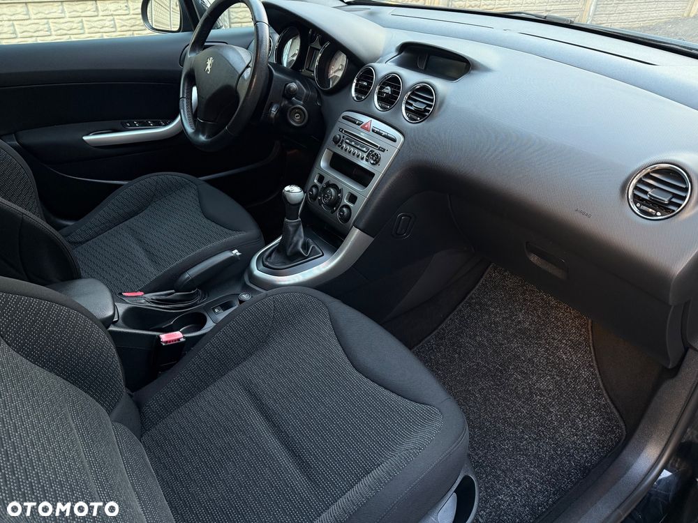 Peugeot 308 120 VTi Platinum - 30