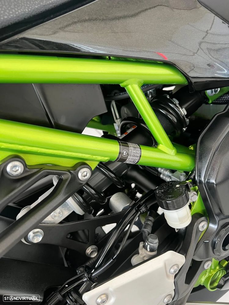 Kawasaki Z 900 - 11