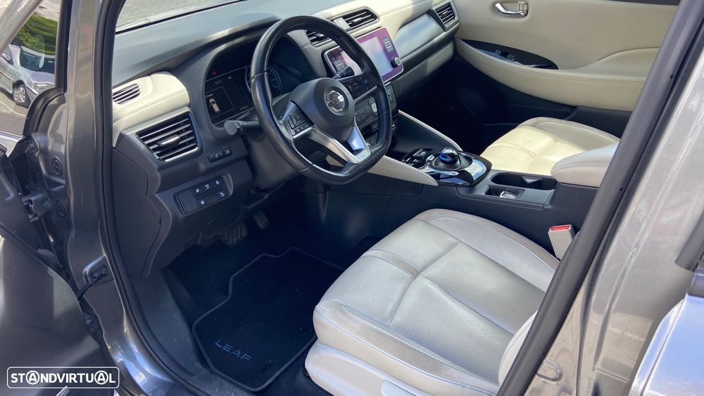 Nissan Leaf Tekna Two Tone - 8