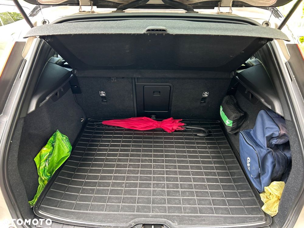 Volvo XC 40 Recharge Plus - 13