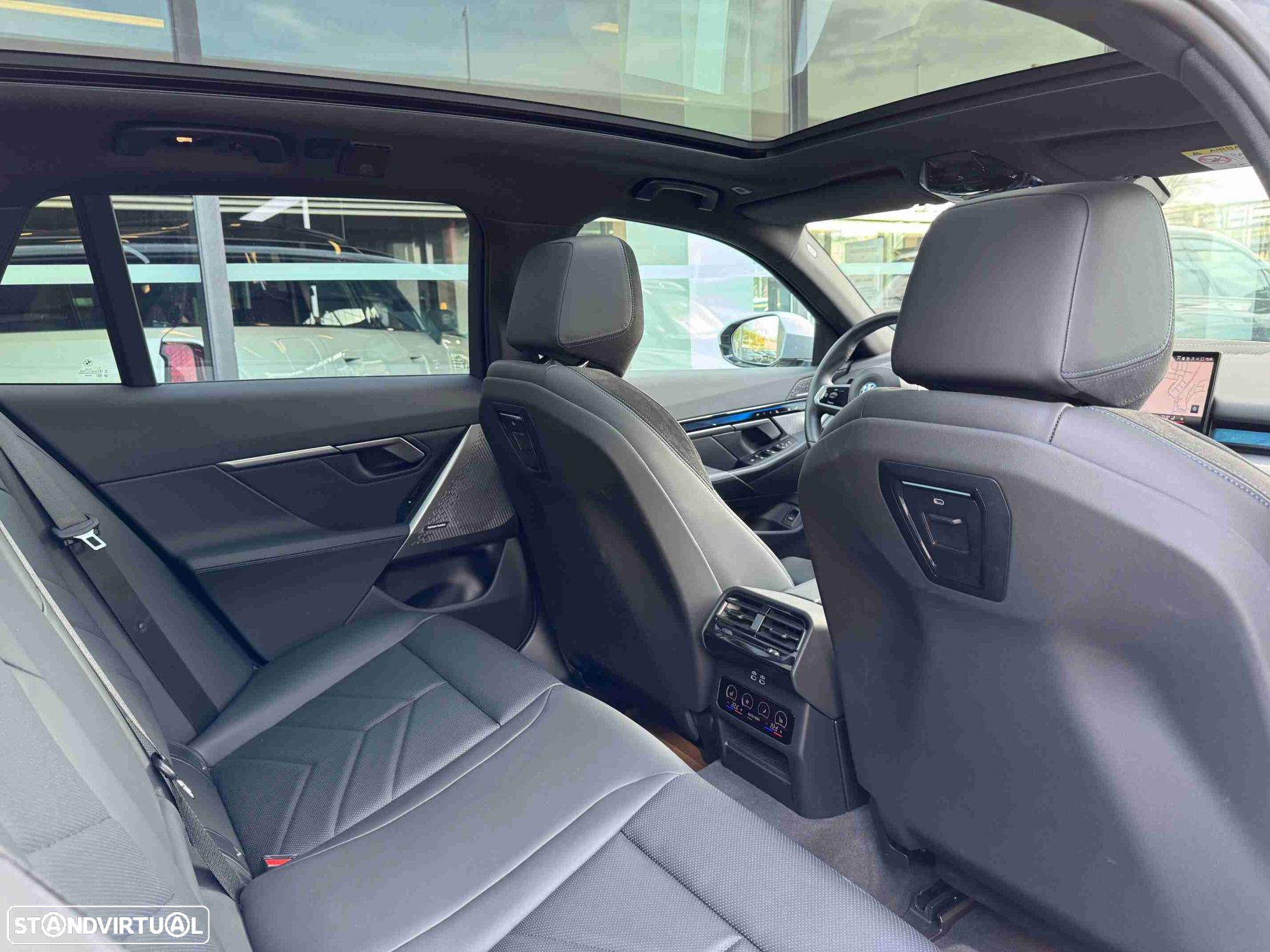 BMW i5 Touring eDrive40 - 19