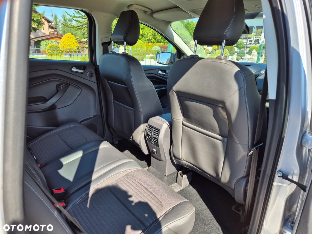 Ford Kuga 2.0 TDCi 4x2 Titanium - 15