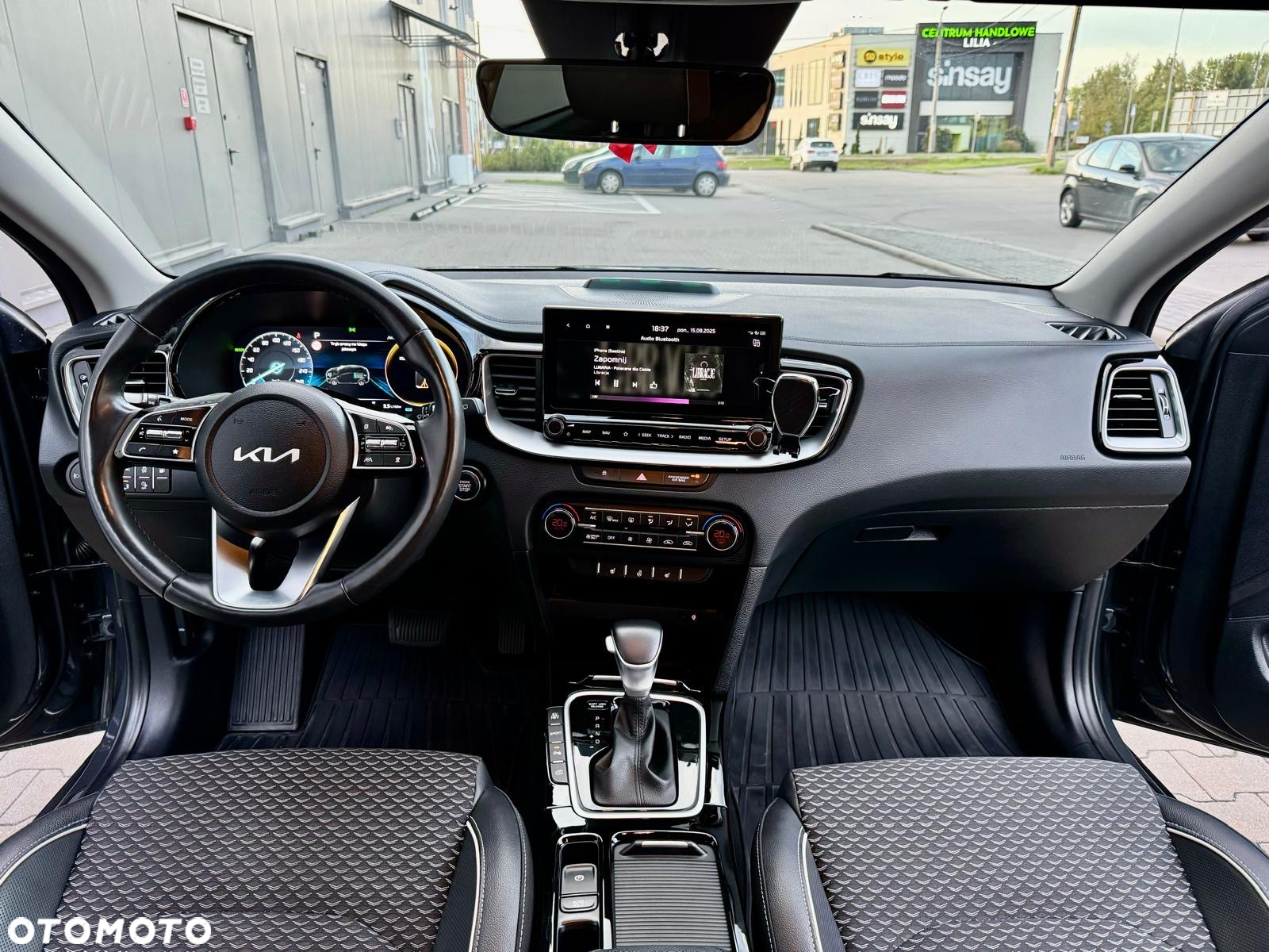 Kia XCeed 1.6 GDI PHEV L Business Line DCT - 12