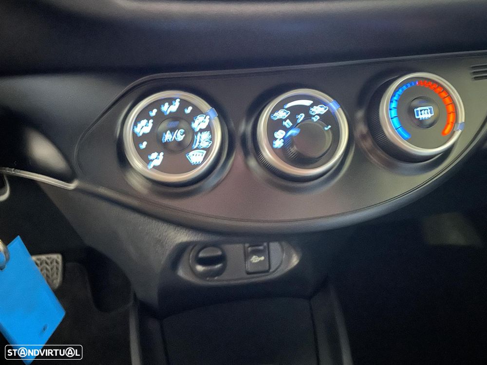 Toyota Yaris 1.0 VVT-i Y20 Club - 14