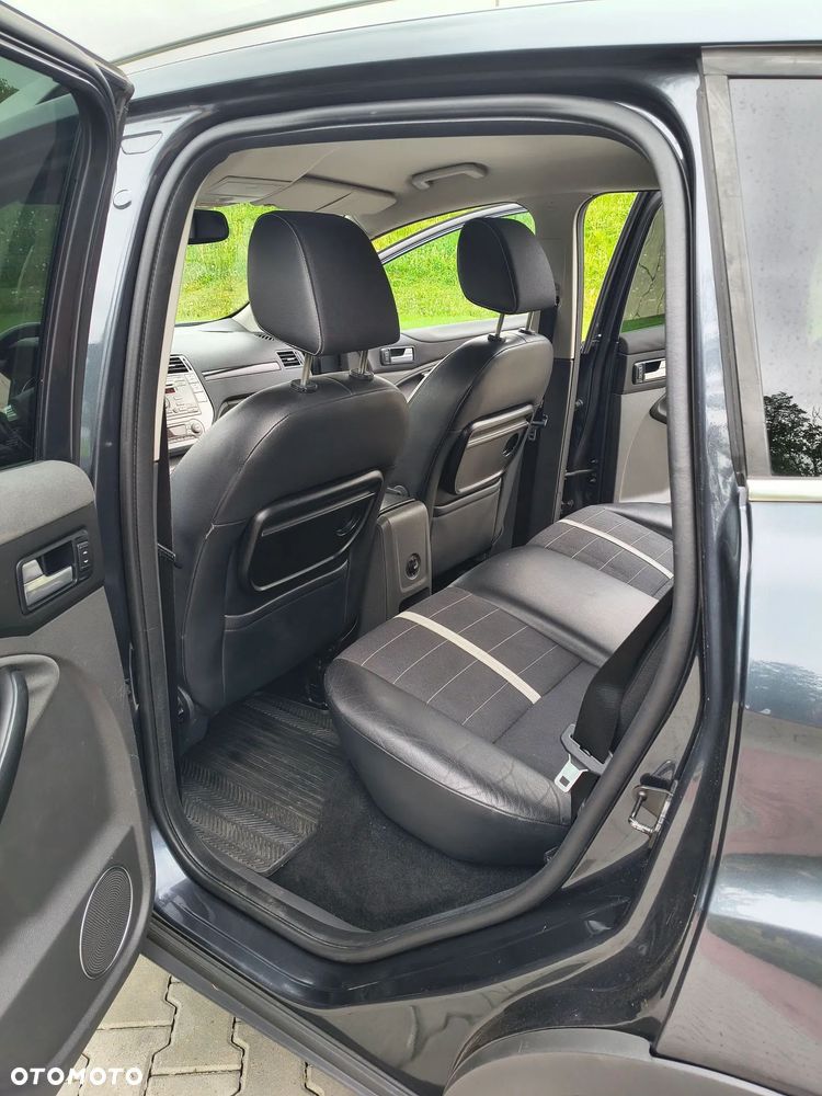 Ford Kuga 2.0 TDCi 4x4 Titanium - 14