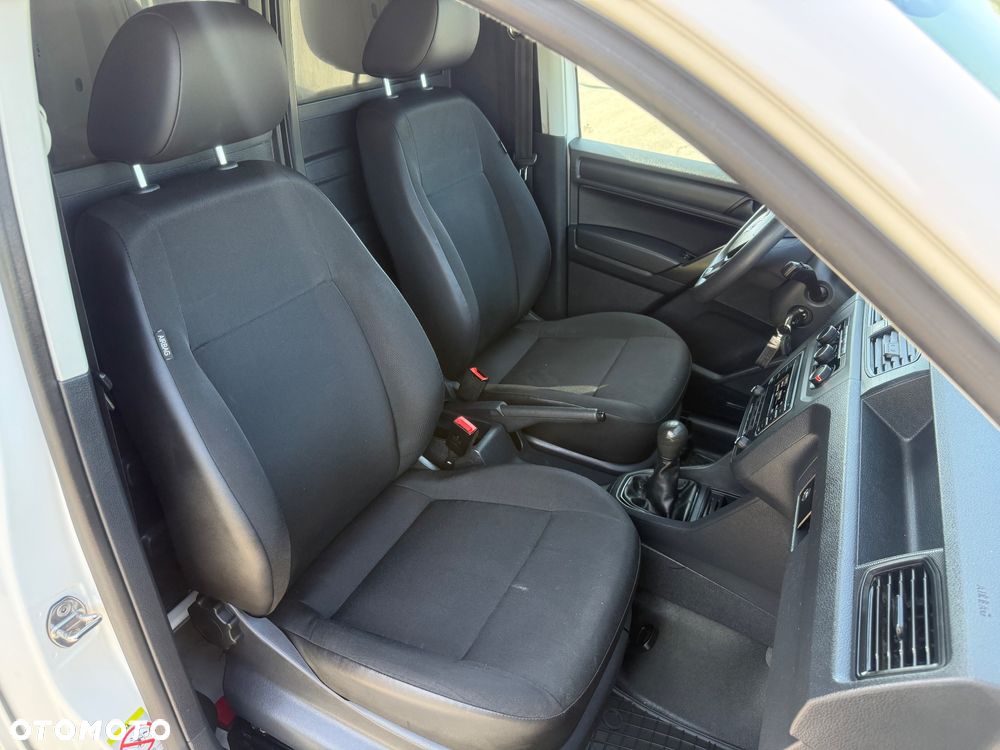 Volkswagen Caddy - 10