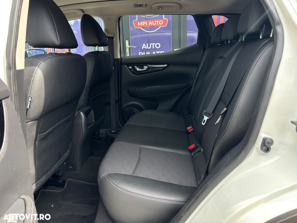 Nissan Qashqai 1.5 DCI TEKNA - 33