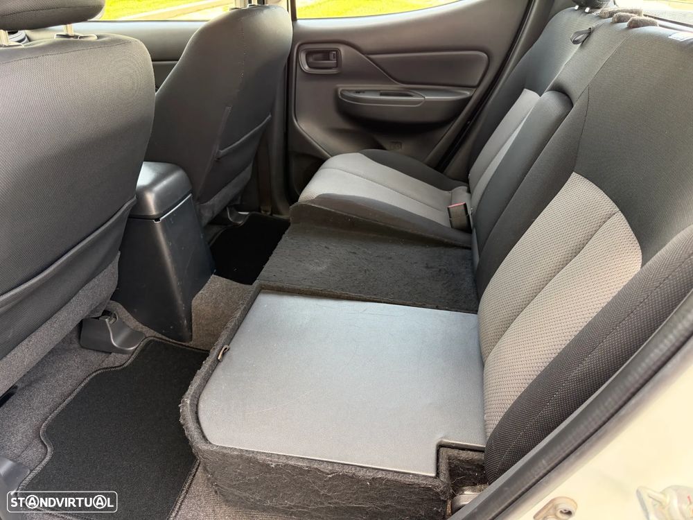 Mitsubishi L200 2.3 DI-D CD Invite 4WD - 10