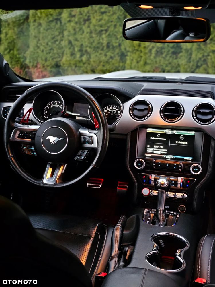 Ford Mustang 5.0 V8 GT - 8