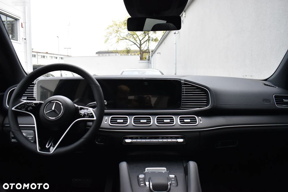 Mercedes-Benz GLE - 12