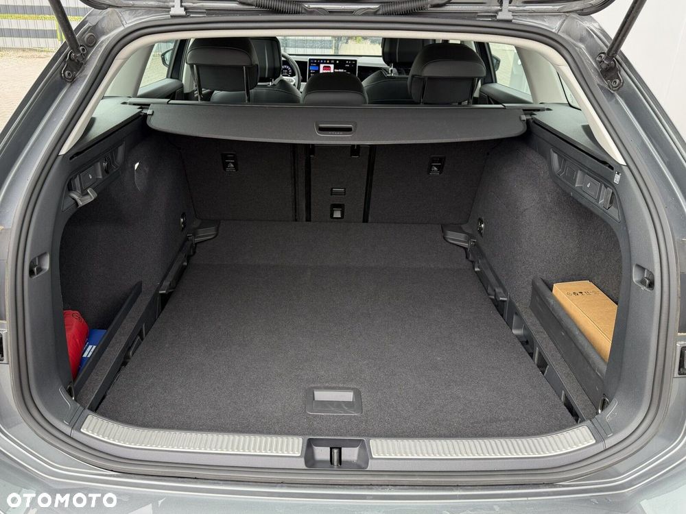 Volkswagen Passat - 23