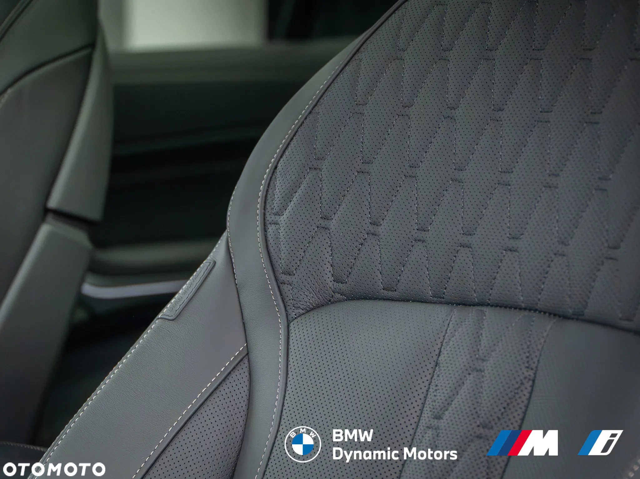 BMW X7 xDrive40i - 28