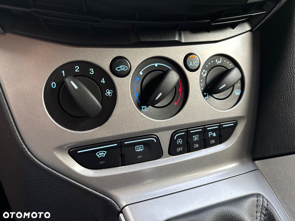 Ford Focus - 12