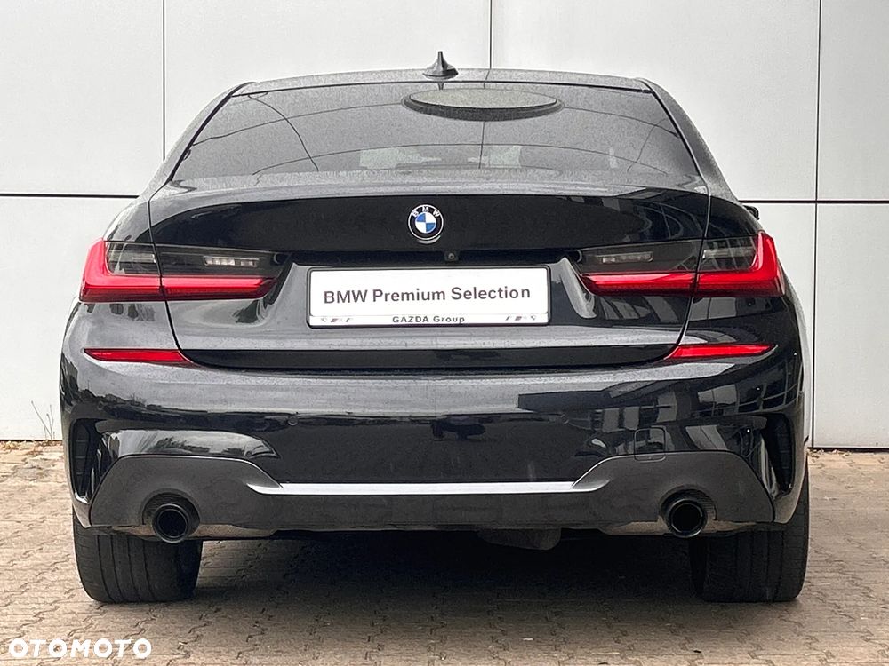 BMW Seria 3 320d xDrive M Sport Shadow sport - 10