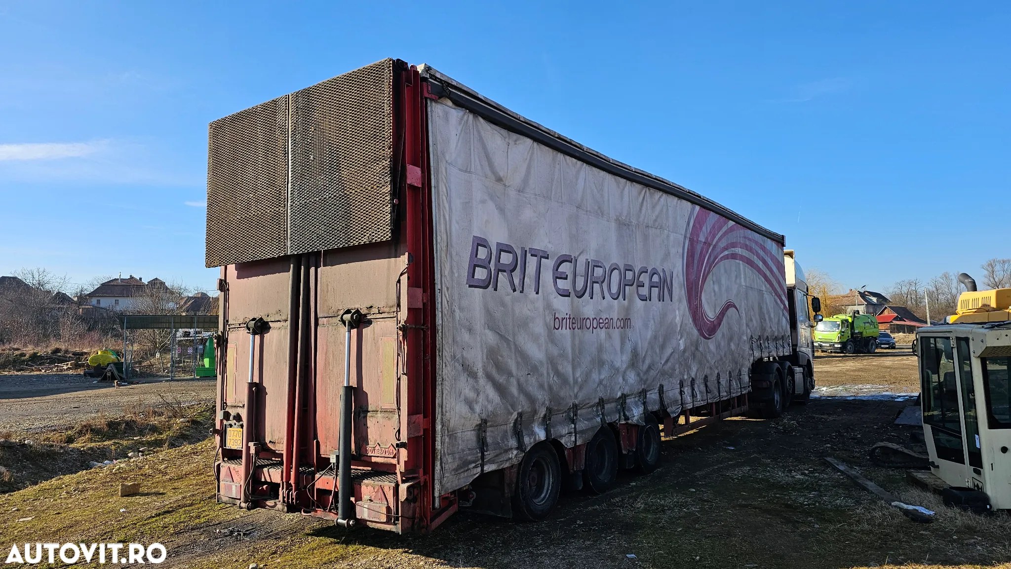 Nooteboom Trailer 3 axe cu prelată - 3