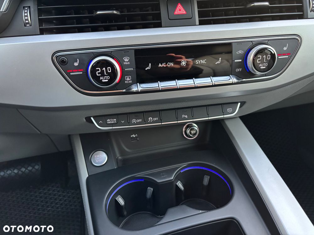 Audi A4 Avant 40 TFSI S tronic - 29