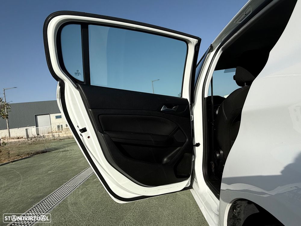Peugeot 308 BlueHDi 130 Black Edition - 12
