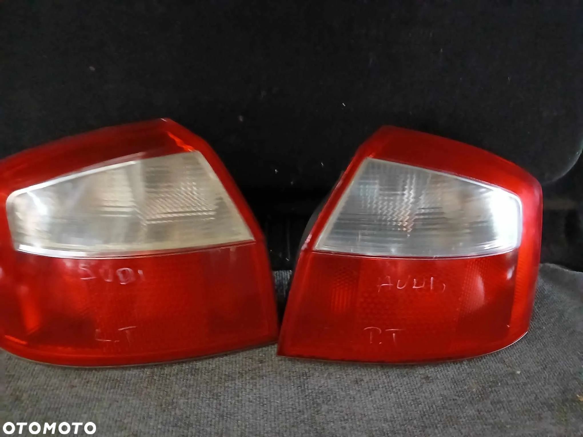 Audi A4 B6 Sedan  Lampa tylna prawa, lewa. Lampy tylne. - 1