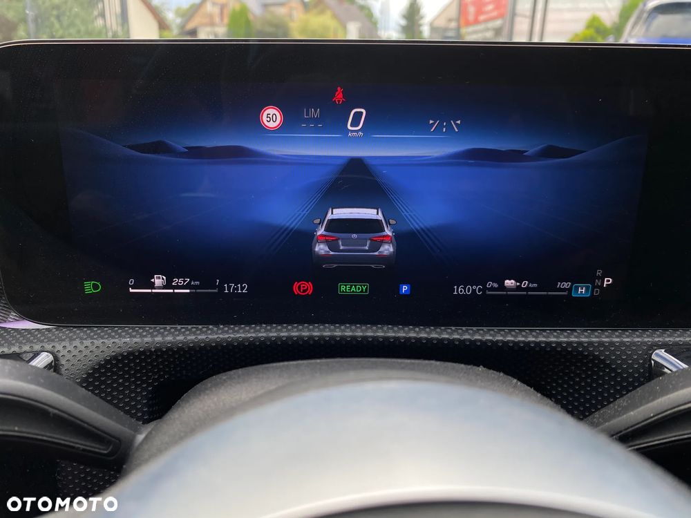 Mercedes-Benz Klasa A 250 e PHEV Progressive 8G-DCT - 32