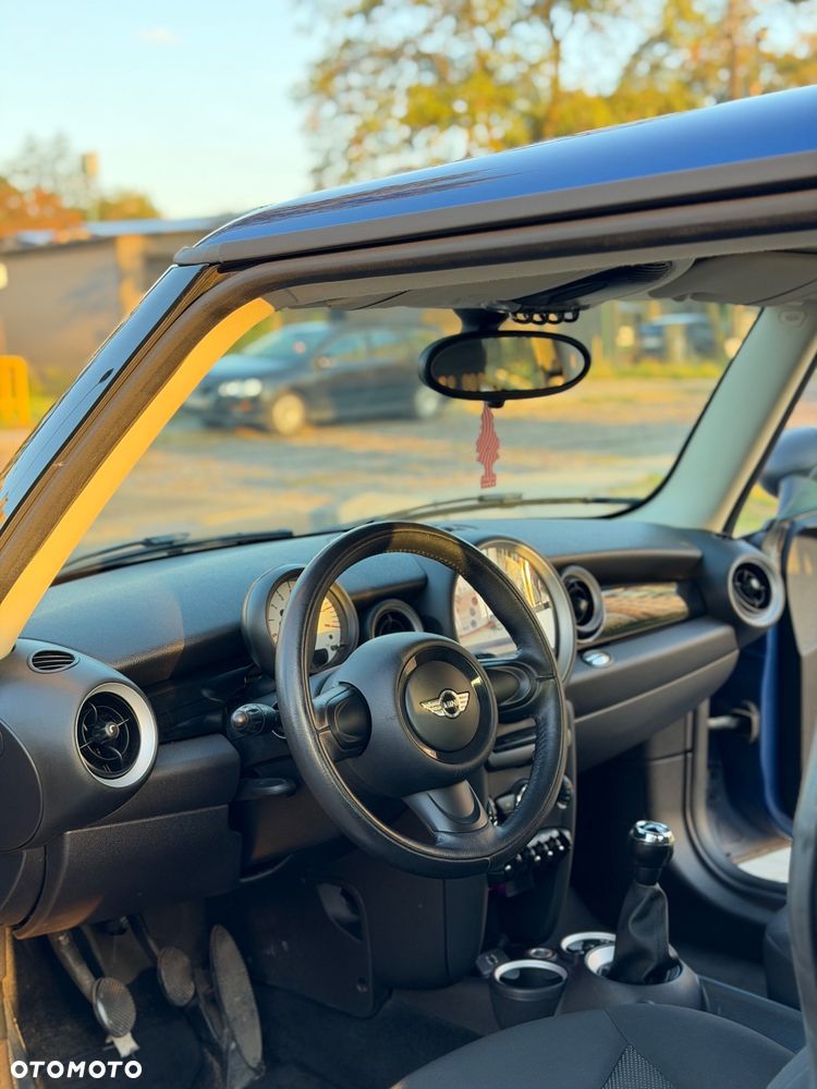 MINI ONE Standard - 9