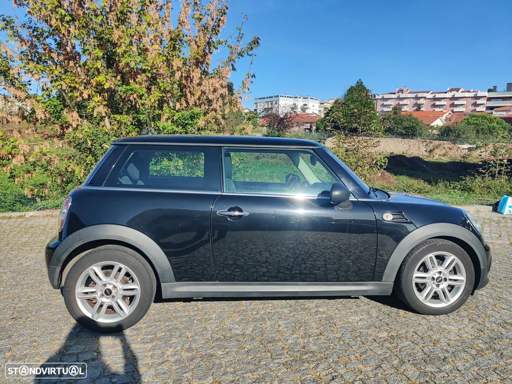 MINI 3 Portas One D - 2