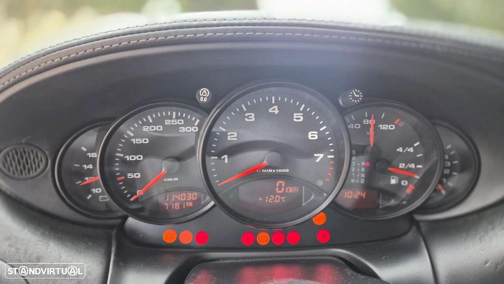 Porsche 911 (996) - 28