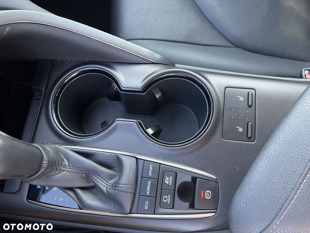 Toyota Camry 2023