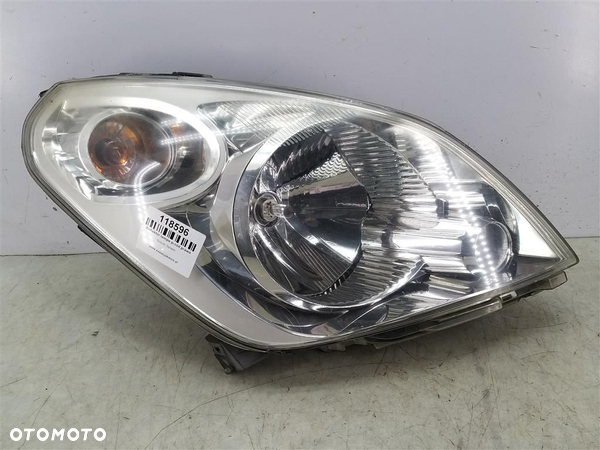 Reflektor lampa przód prawa Suzuki Splash  35100-51K00 VALEO 2008-2014R