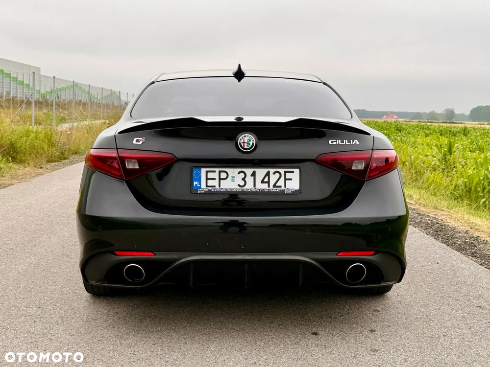 Alfa Romeo Giulia 2.0 Turbo TI Q4 - 8