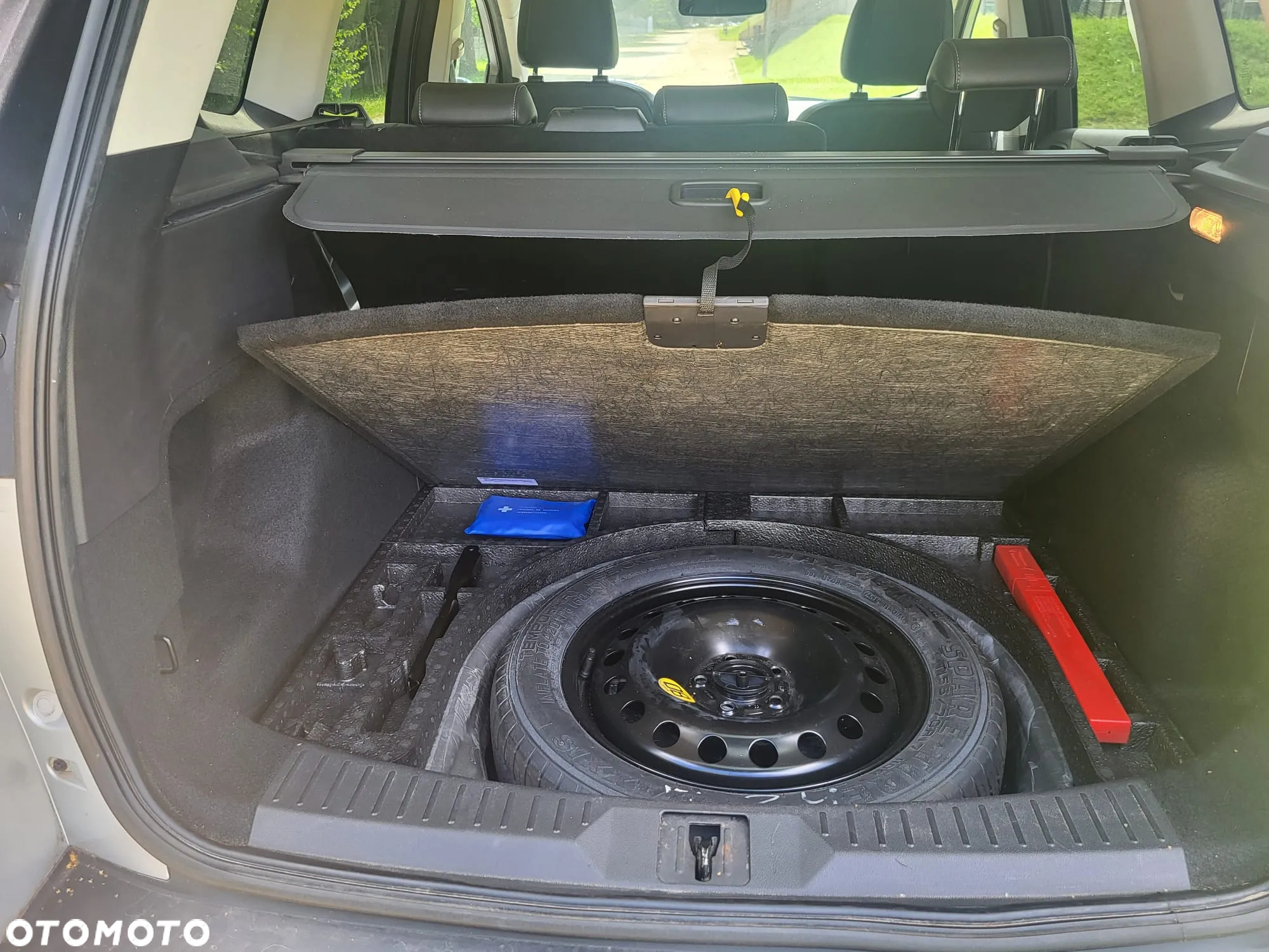 Ford Kuga 2.0 TDCi 2x4 Titanium - 16