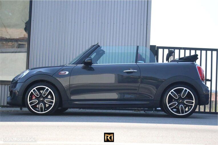 MINI Cabrio John Cooper Works - 4