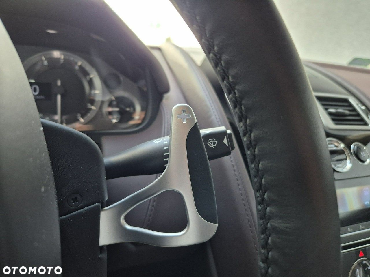 Aston Martin DB9 - 26