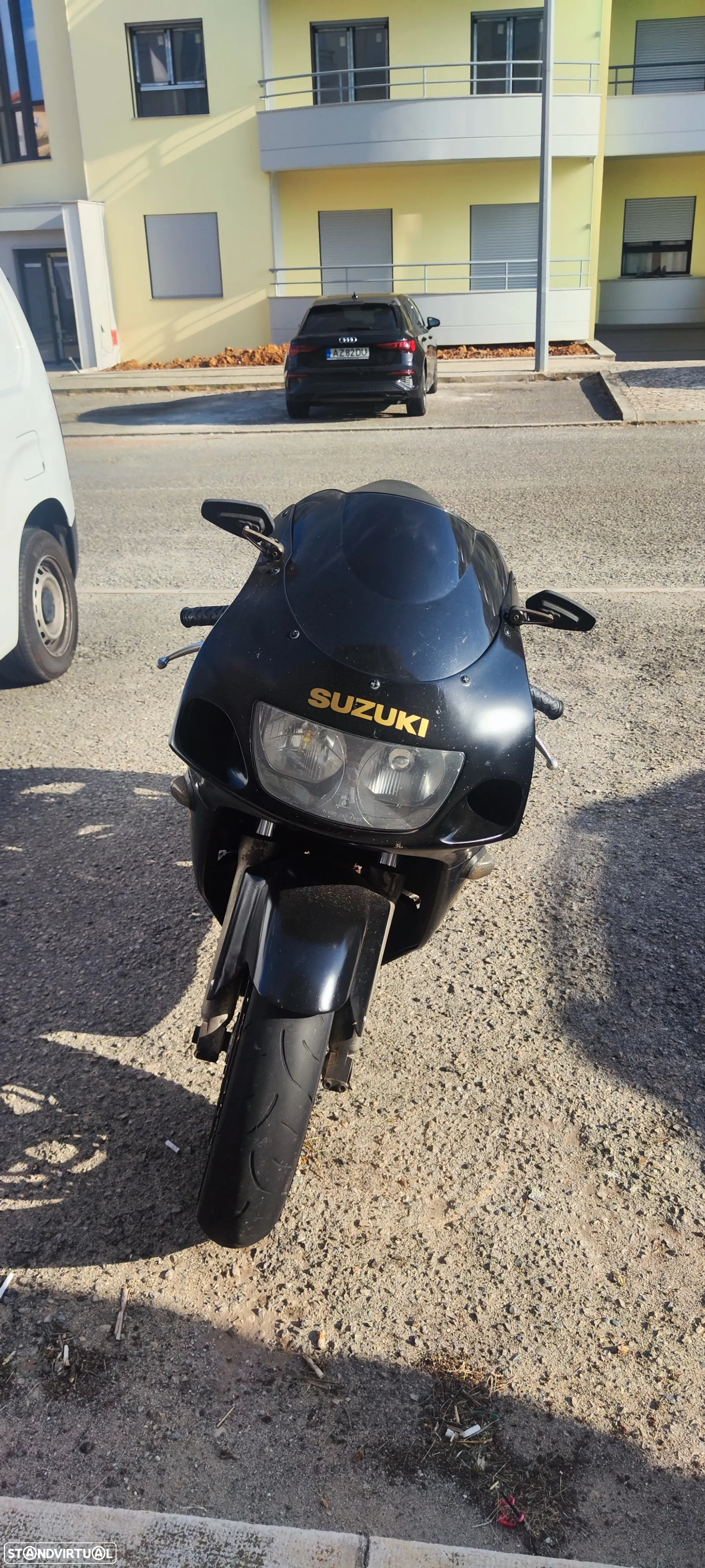 Suzuki GSX-R - 2