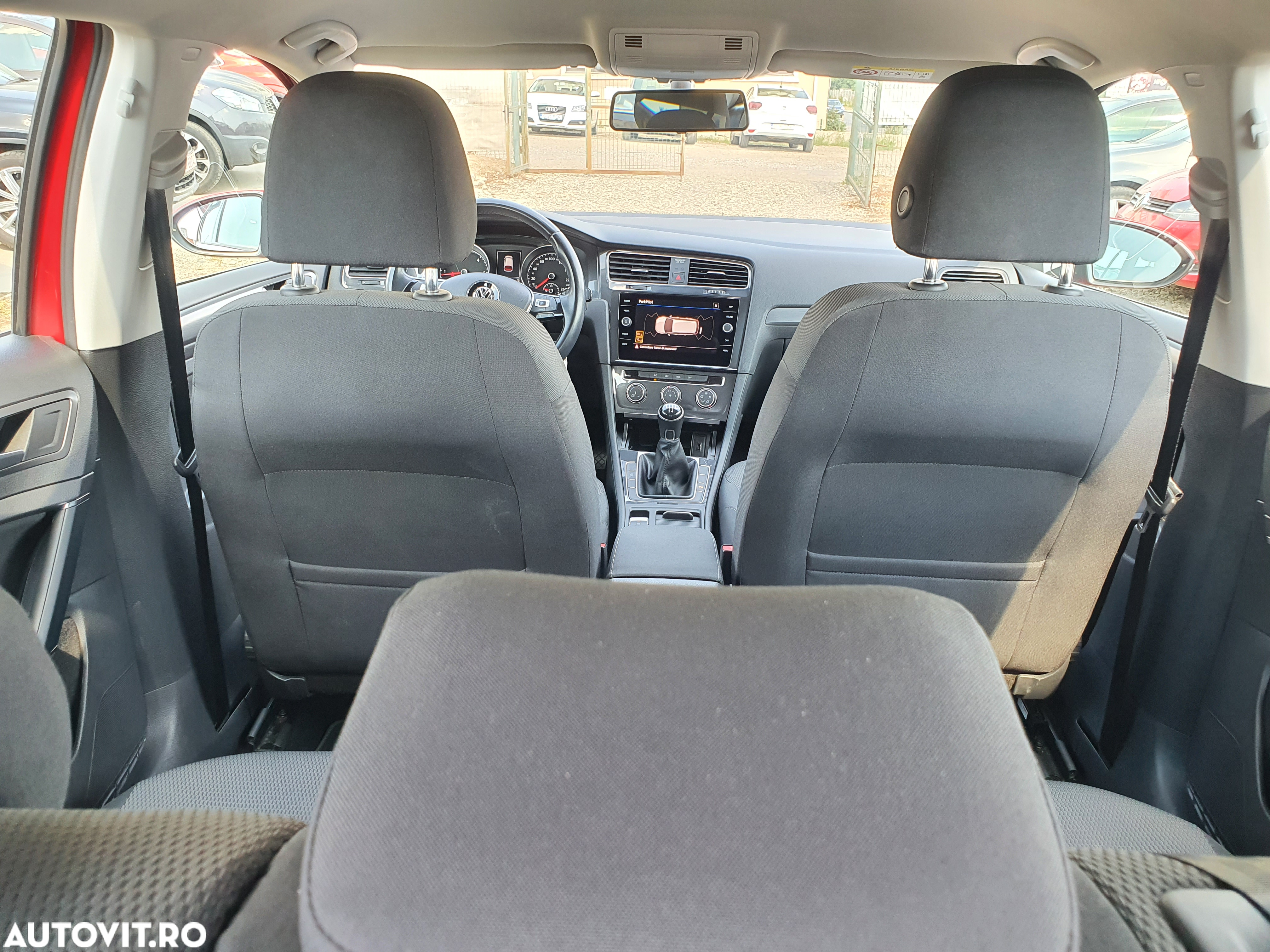 Volkswagen Golf 1.6 TDI Comfortline - 16