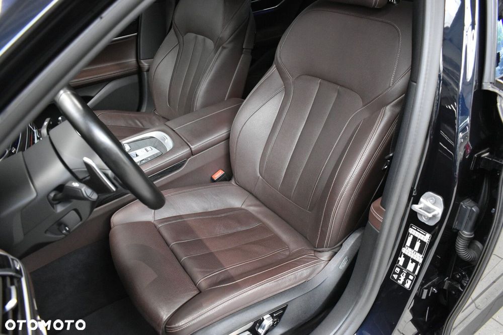 BMW Seria 7 - 13