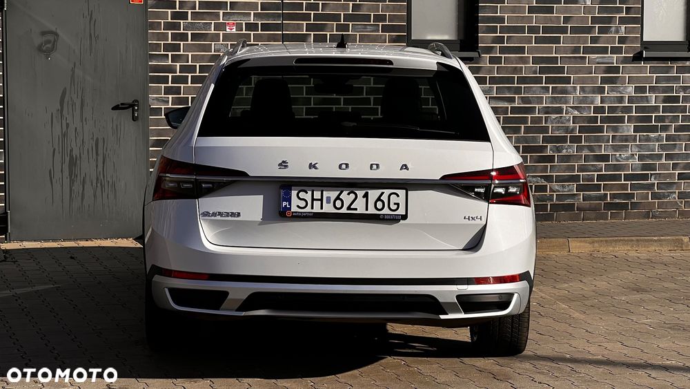 Skoda Superb Combi 2.0 TDI 4x4 DSG Scout - 19