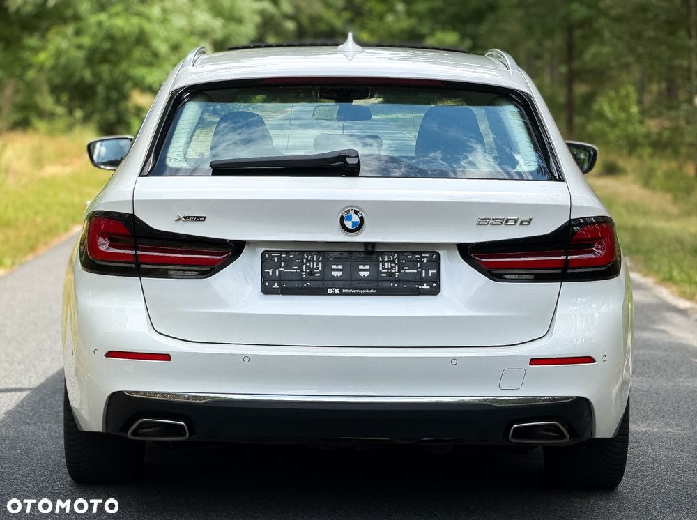 BMW Seria 5 530d xDrive mHEV Luxury Line - 12