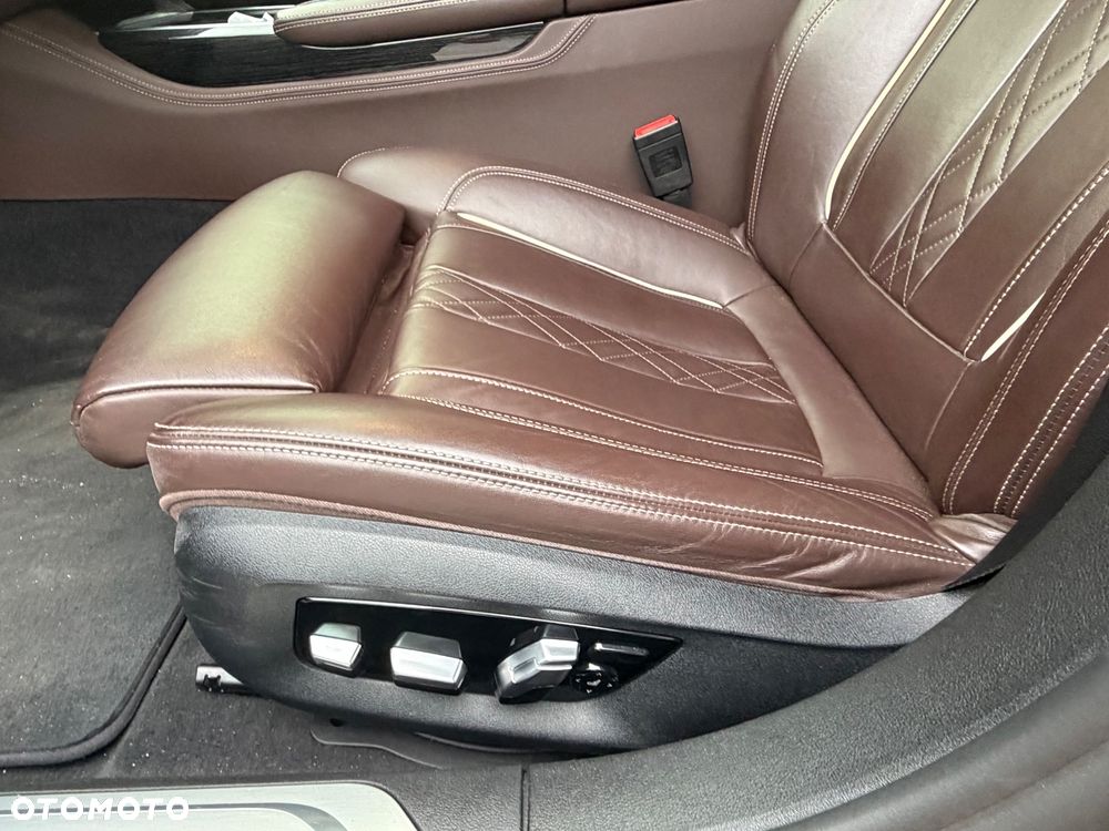 BMW Seria 7 - 14