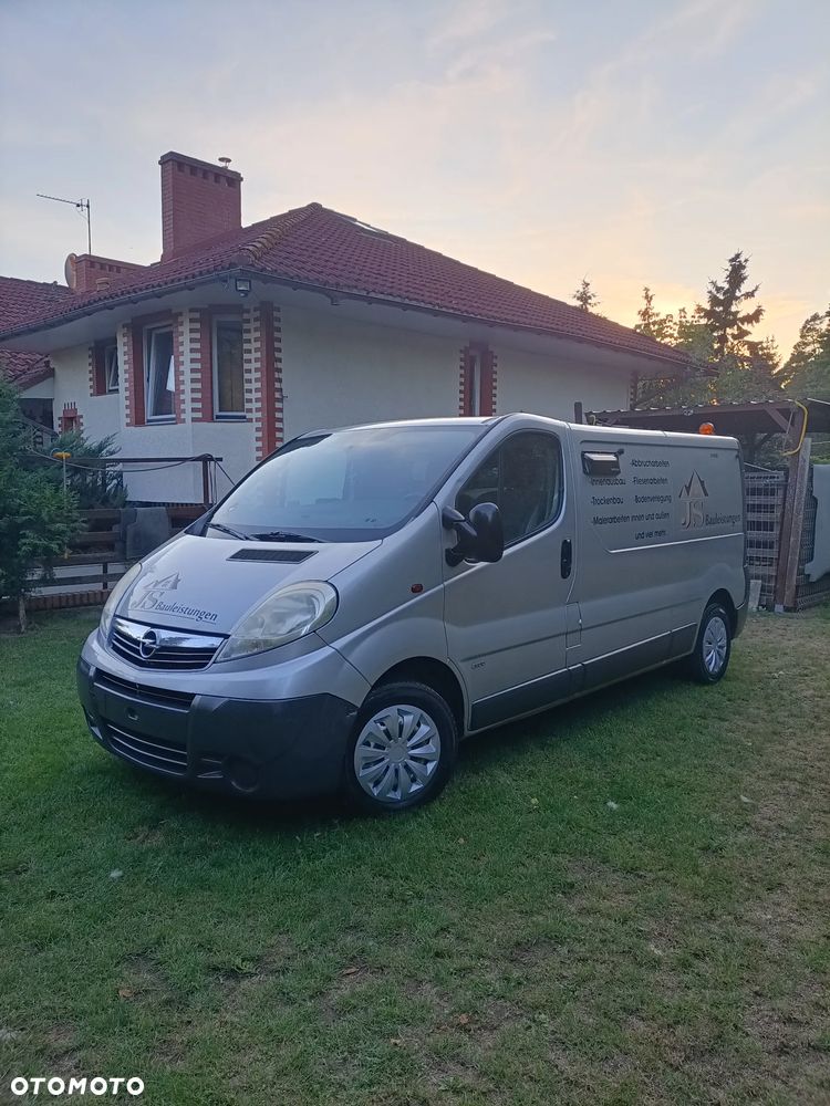 Opel Vivaro - 1
