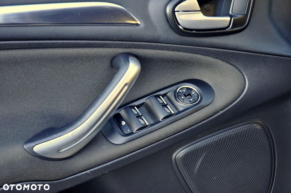 Ford S-Max - 37